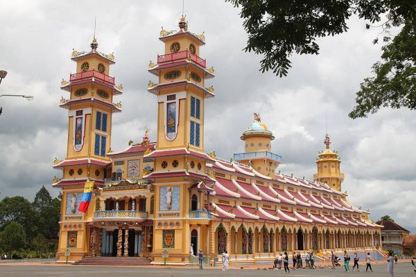 Cao Dai Temple