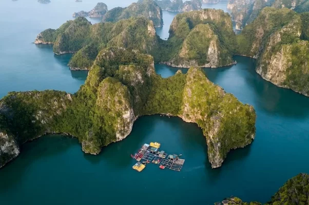 Ha Long Bay