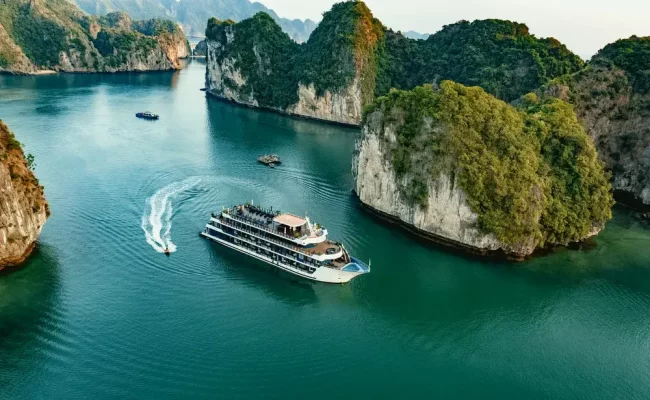 Halong bay cruise