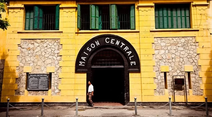 Hoa Lo Prison