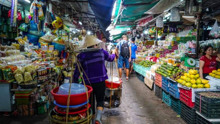 Dong Ba Market