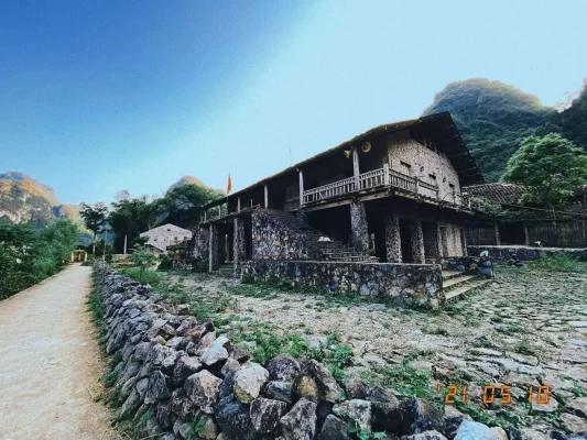 Khuoi Ky Stone Village