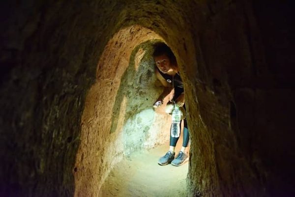 Visitors experience small and narrow underground passageways.