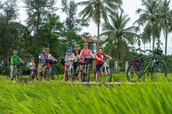 Cycling to explore the beauty of Hoi An