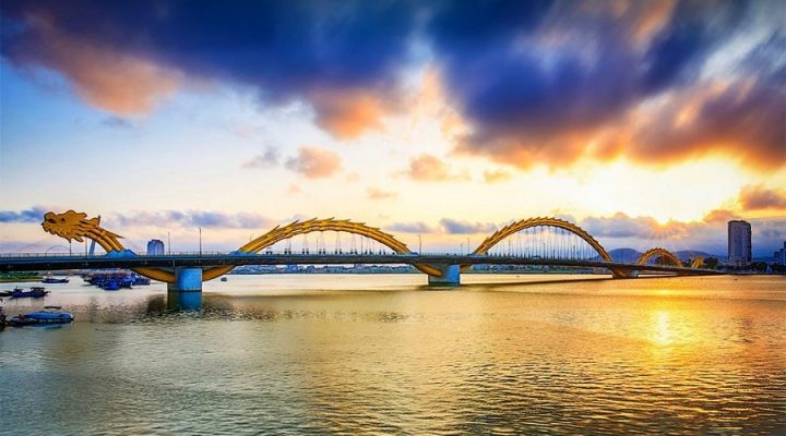 Dragon Bridge symbolizes the strength of Vietnam