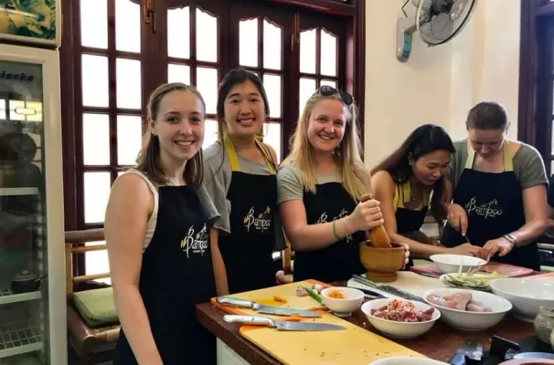 Green Bamboo Cooking School