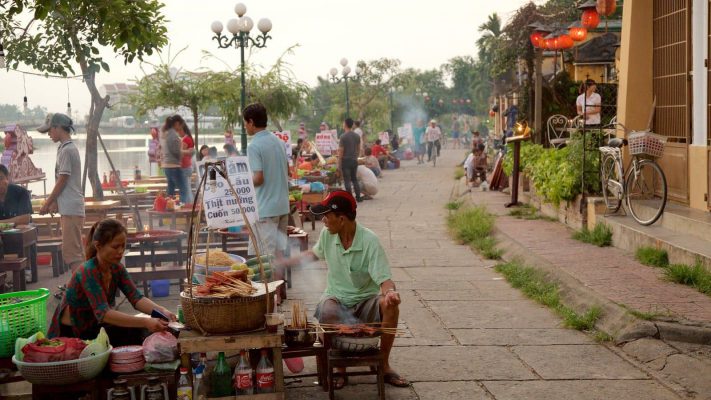 Hoi An street food carries authentic local flavors