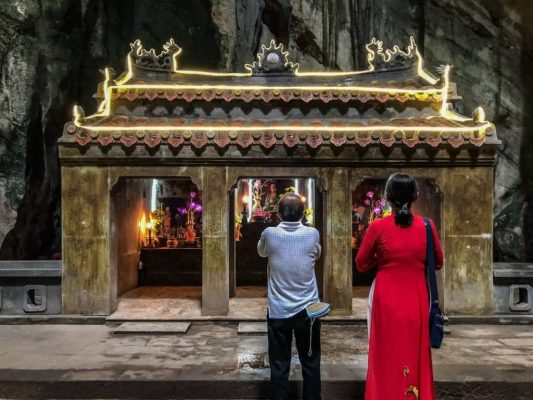 Huyen Khong Cave has a very important meaning in the religious beliefs