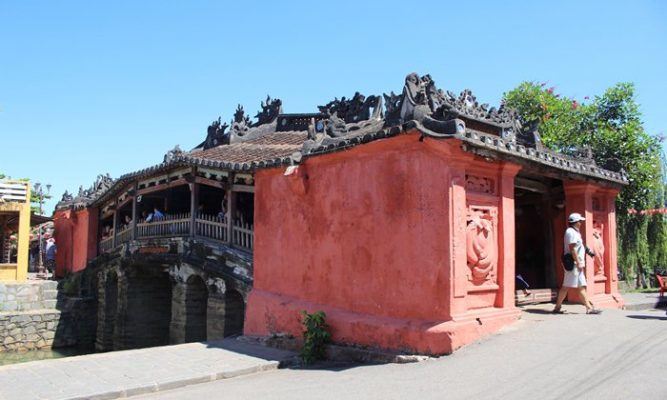 Japanese Covered Bridge plays an important role in religious and cultural beliefs