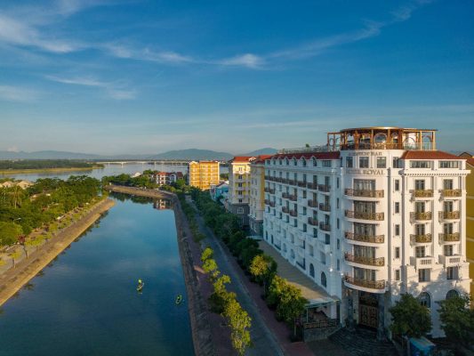 Let's explore the best hotels in Hoi An