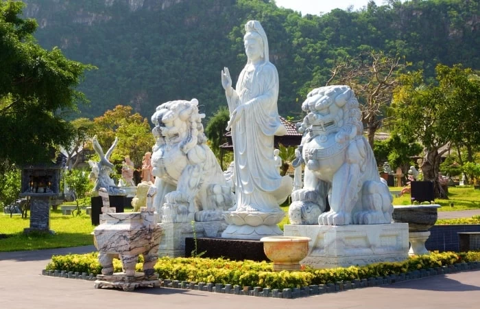 Non Nuoc Stone Carving Village