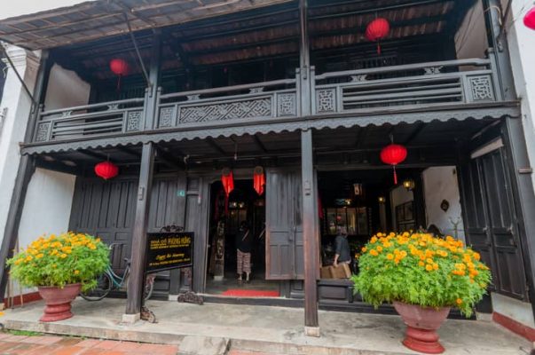 Phung Hung Ancient House