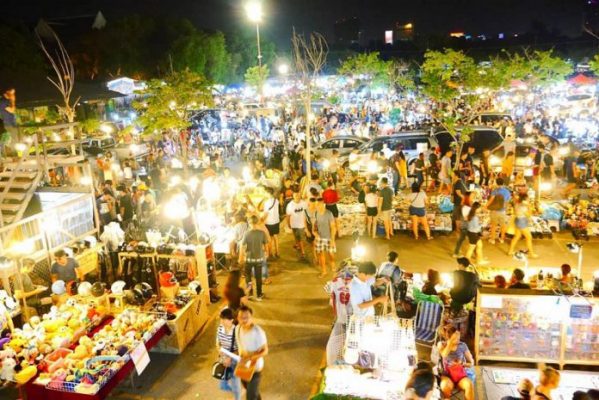 Son Tra Night Market