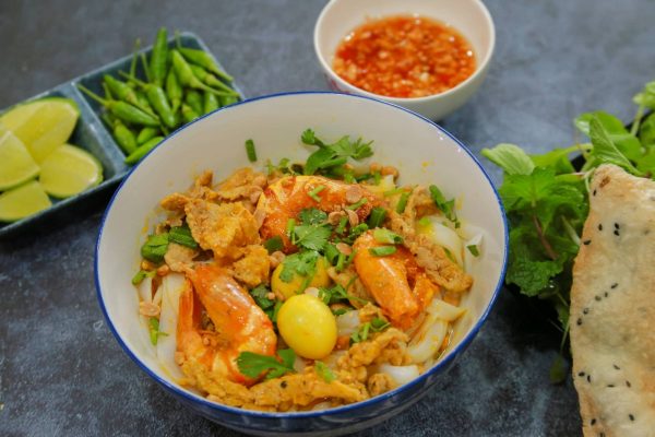 The ingredients that make up Quang Noodles are very rich and balanced