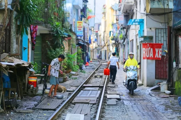 People's daily activities when there is no train passing by.