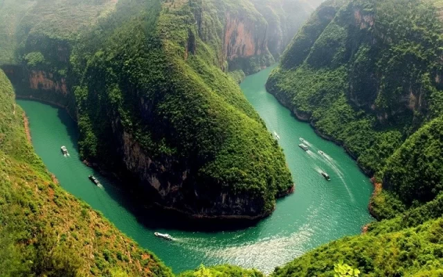 The beauty of Nho Que River captivates tourists