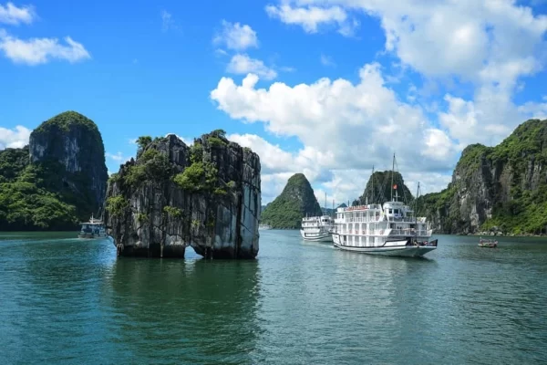 You can experience 1 day with a cruise in Ha Long Bay