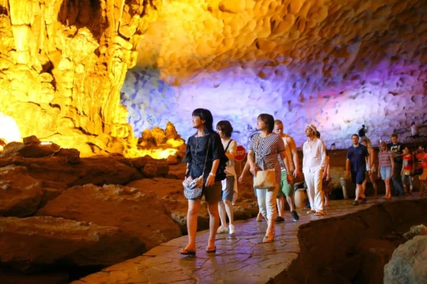 Let's explore the most mysterious caves in Halong Bay