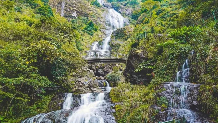 Silver Waterfall