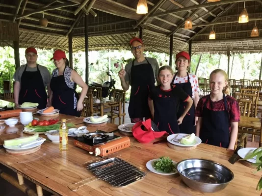 There are many fun cooking classes for you to experience with your family.