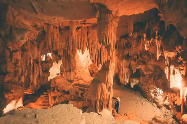 Vai Gioi Cave