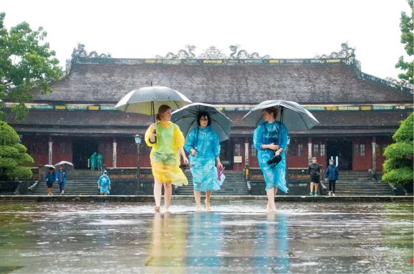 Autumn is the beginning of the rainy season in Hue.