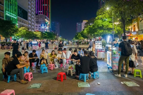 Nguyen Hue Walking Street