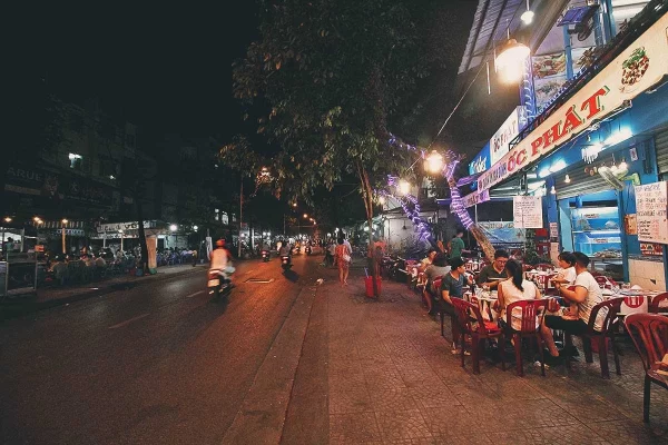 Vĩnh Khánh Street