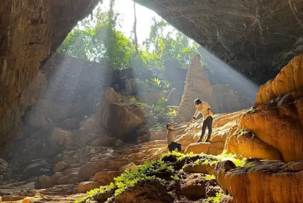 Don't forget to bring your camera to capture the beautiful scenery inside the cave.