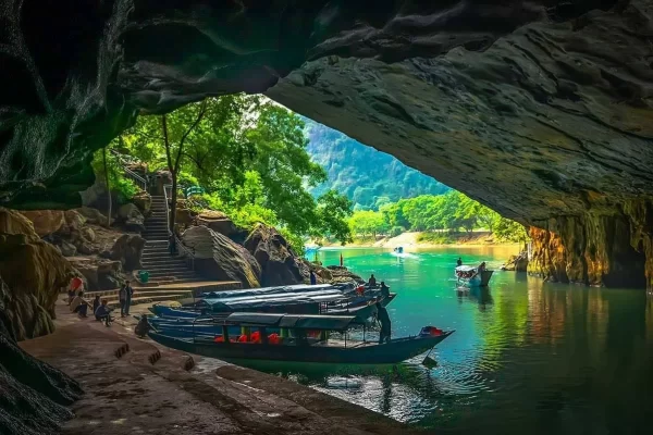 Entrance to Phong Nha Cave