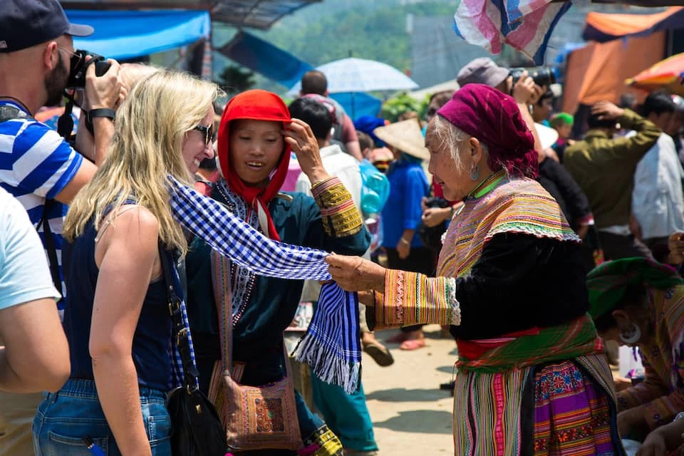 Hanoi to Bac Ha Market