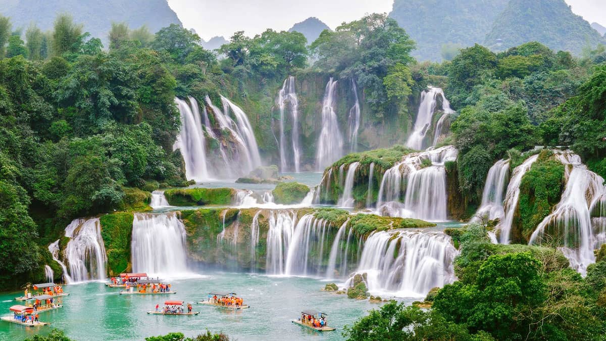 Hanoi to Ban Gioc Waterfall