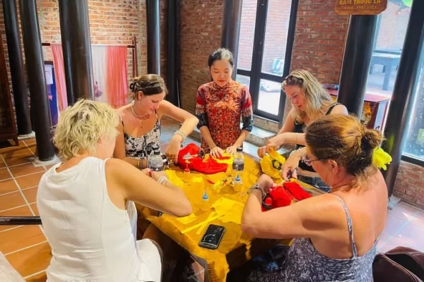 Hoi An lantern-making workshop