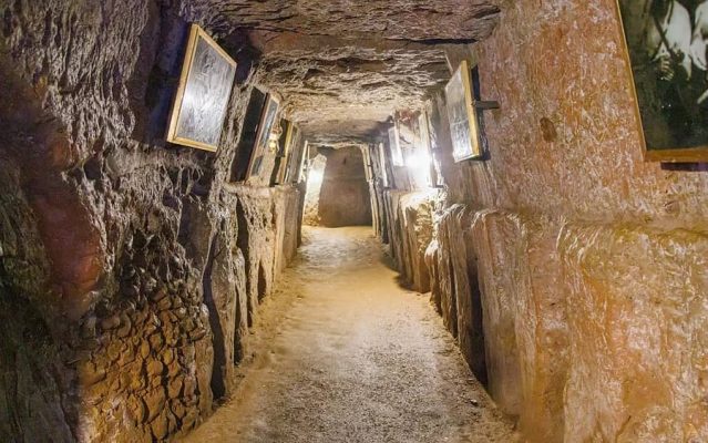 Vinh Moc Tunnels