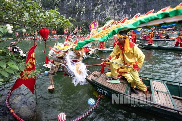 Visit Ninh Binh during the special festival season!