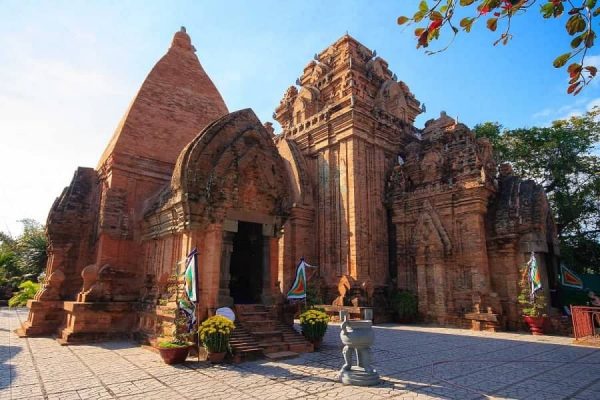 Ponagar Cham Tower represents the prosperity of Cham culture in the past.