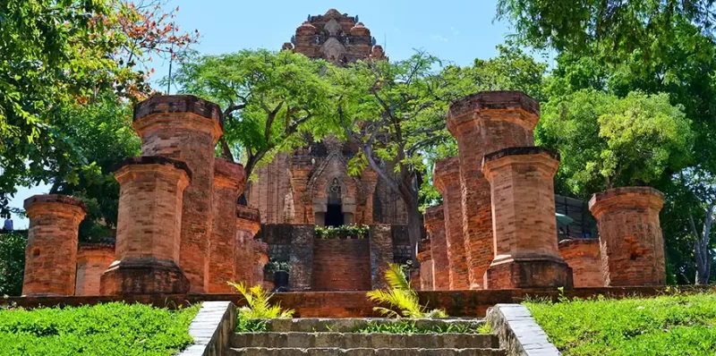 Po Nagar Cham Towers are made entirely of bricks and require no adhesives.