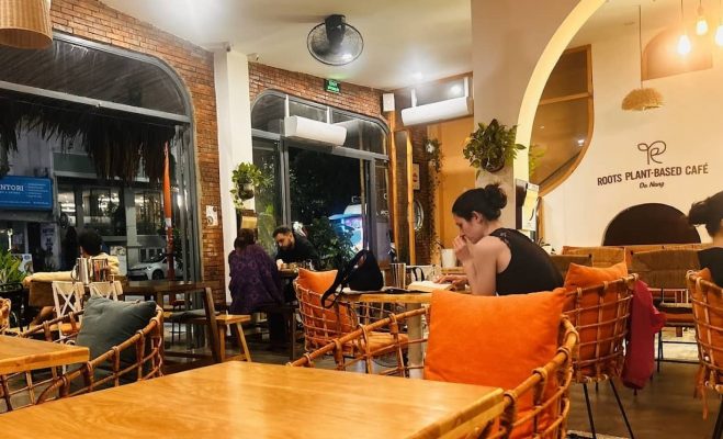 Roots Plant-Based Café