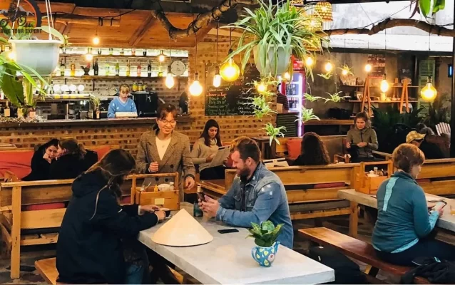 Let's explore the best restaurants in Ninh Binh!